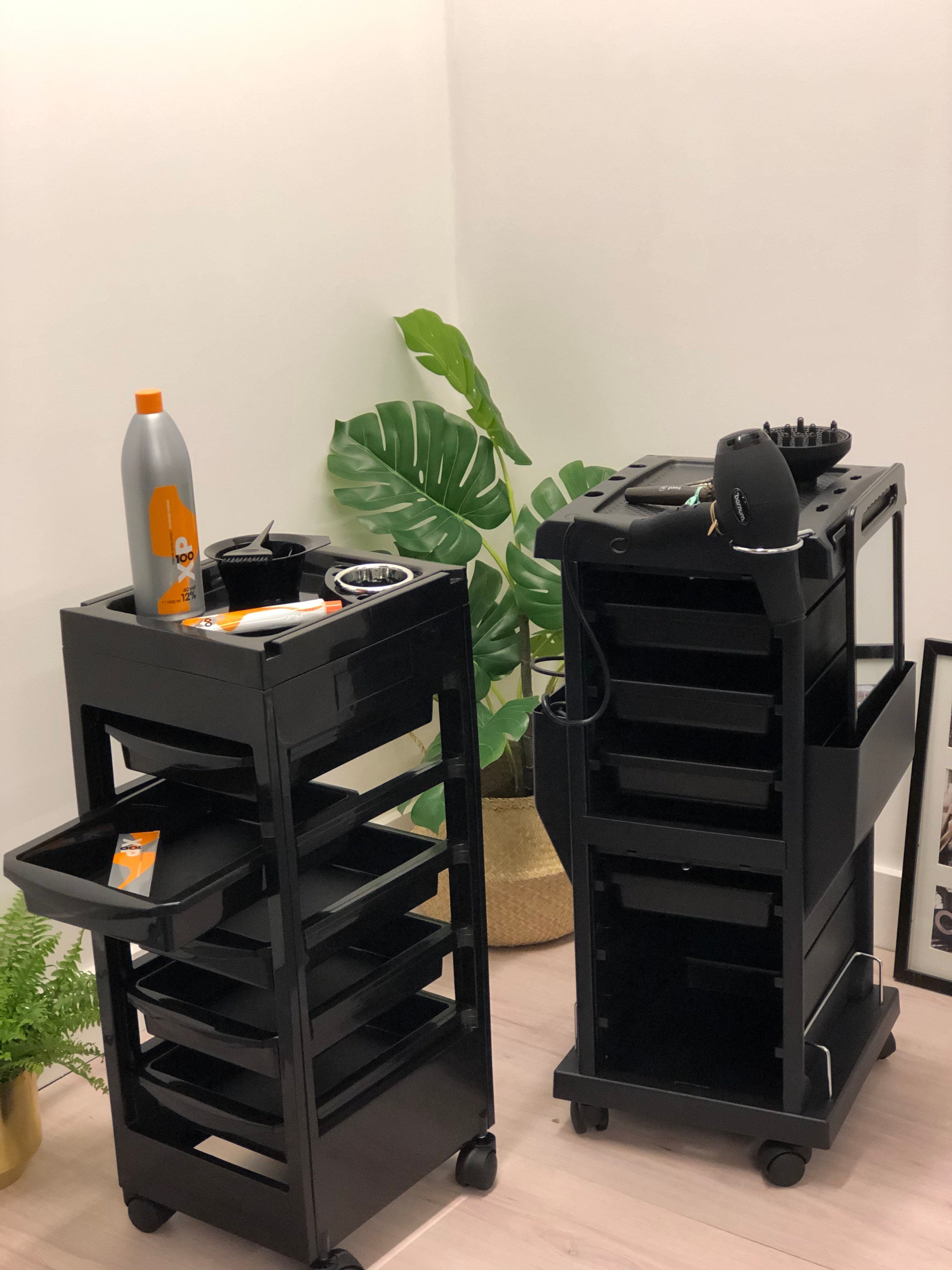 Mobilier et trolleys